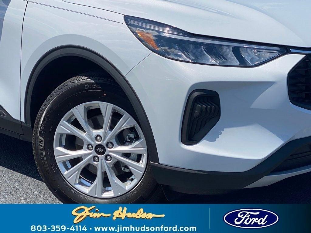 new 2025 Ford Escape car, priced at $24,501