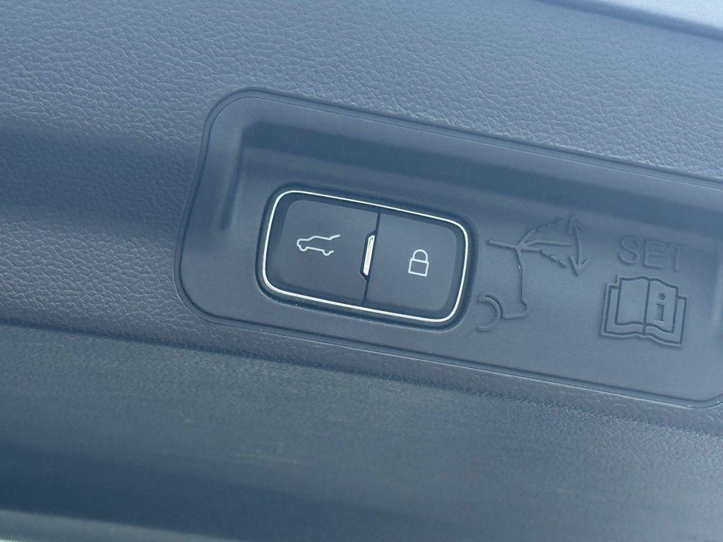 used 2023 Ford Explorer car, priced at $35,598