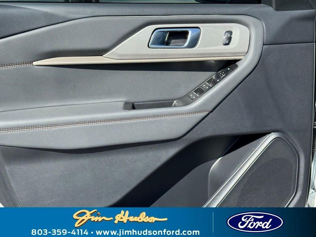 new 2025 Ford Explorer car, priced at $44,560