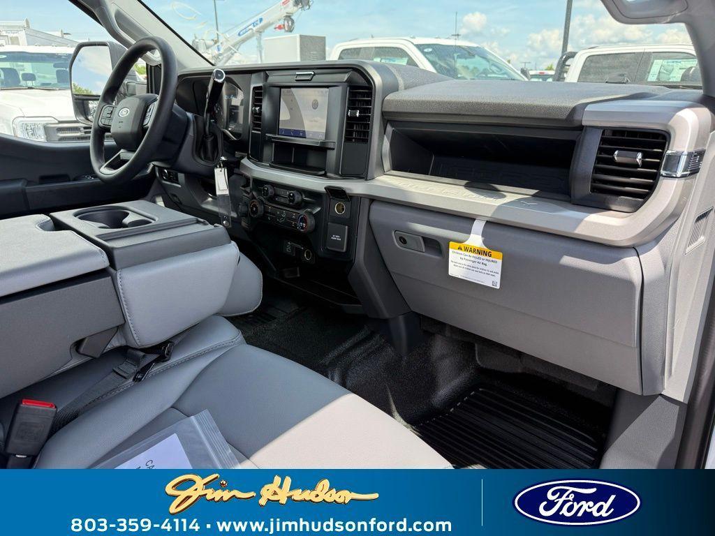 new 2025 Ford F-250 car, priced at $65,780