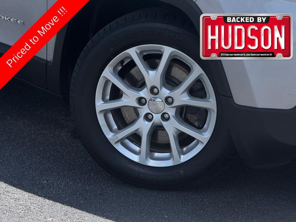 used 2017 Jeep Cherokee car, priced at $10,999