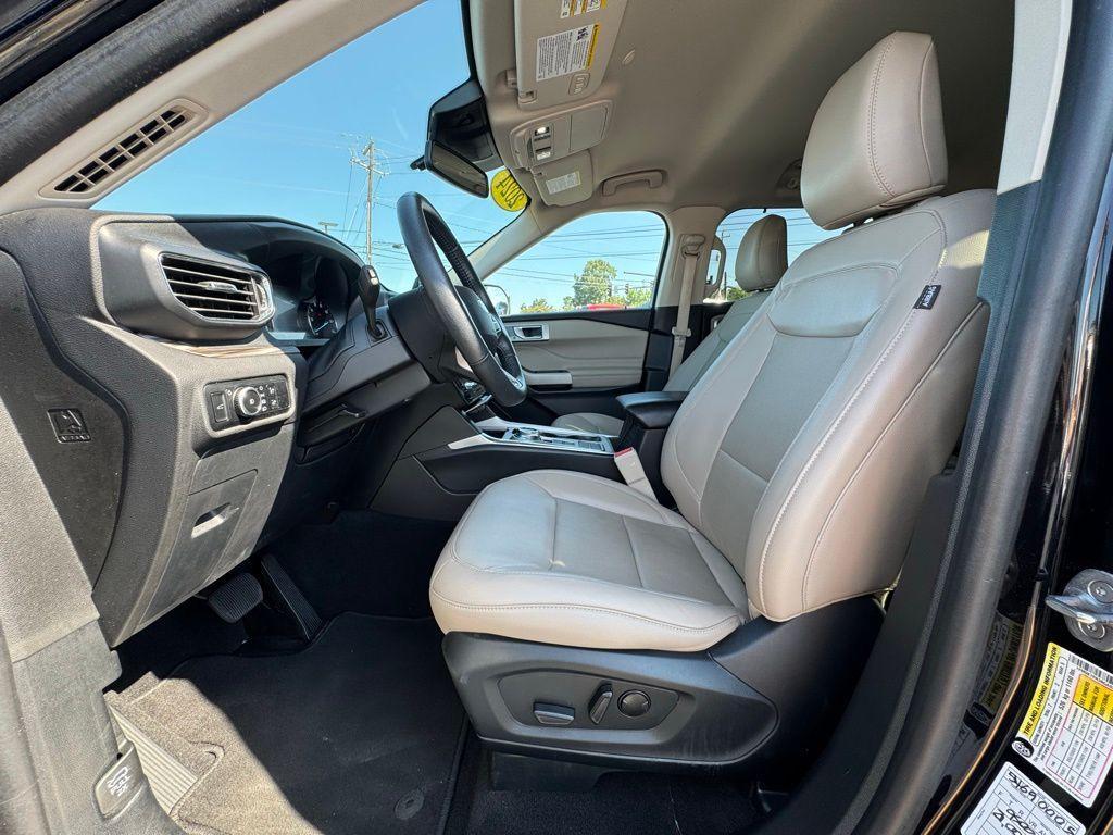 used 2024 Ford Explorer car, priced at $35,757