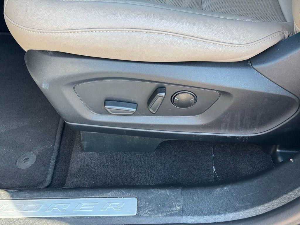 used 2024 Ford Explorer car, priced at $35,757