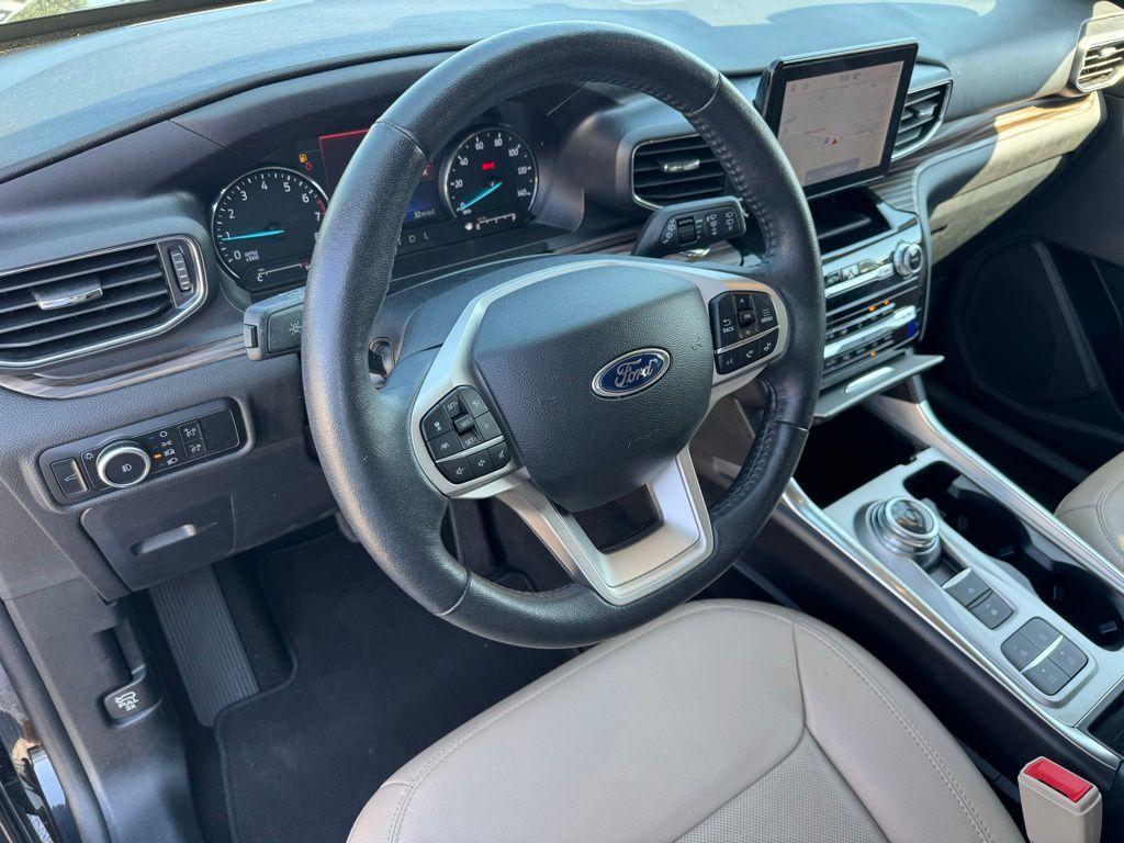 used 2024 Ford Explorer car, priced at $35,757