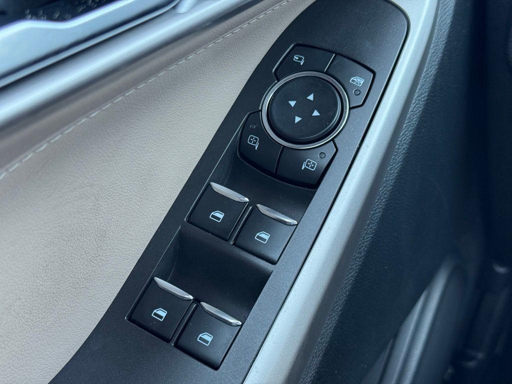 used 2024 Ford Explorer car, priced at $35,757