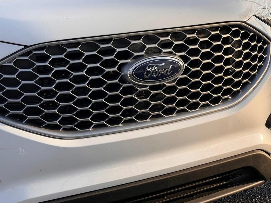 new 2024 Ford Edge car, priced at $38,310