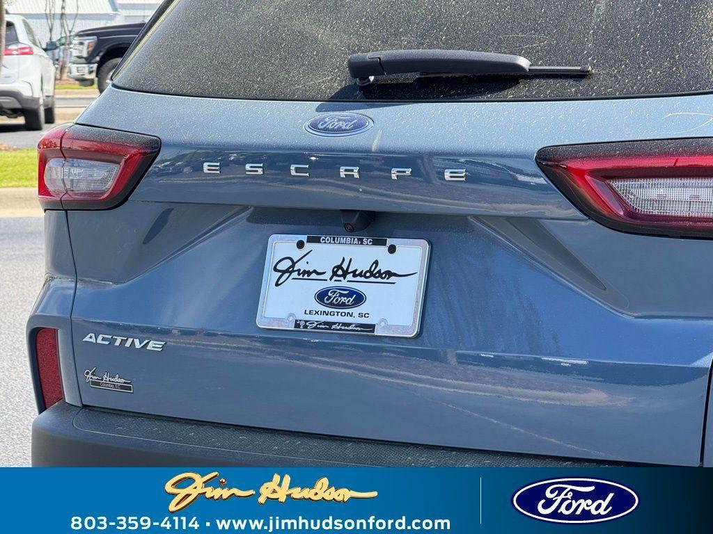new 2025 Ford Escape car, priced at $29,190