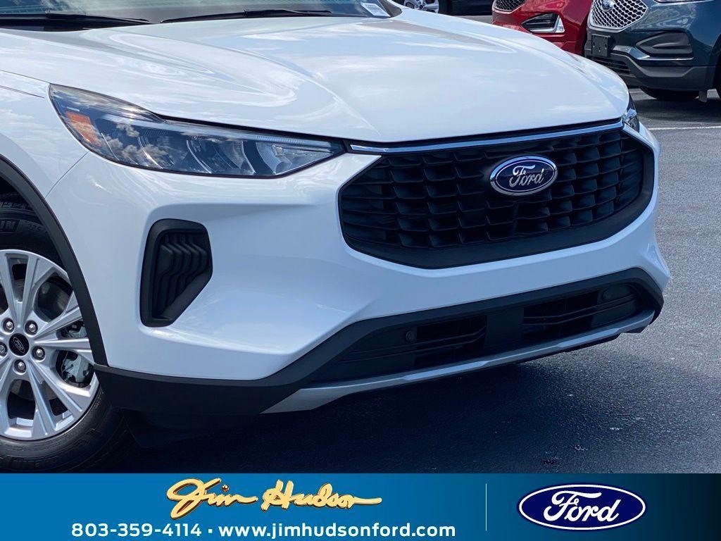 new 2025 Ford Escape car, priced at $27,759