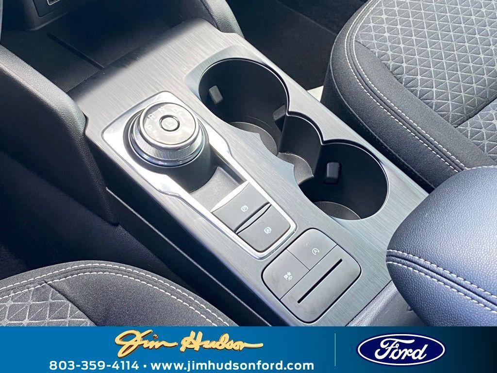 new 2025 Ford Escape car, priced at $27,759