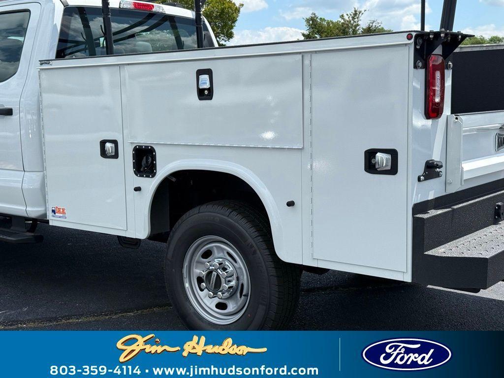 new 2025 Ford F-250 car, priced at $72,530