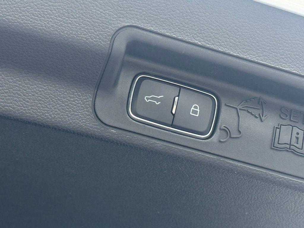 used 2023 Ford Explorer car, priced at $35,999