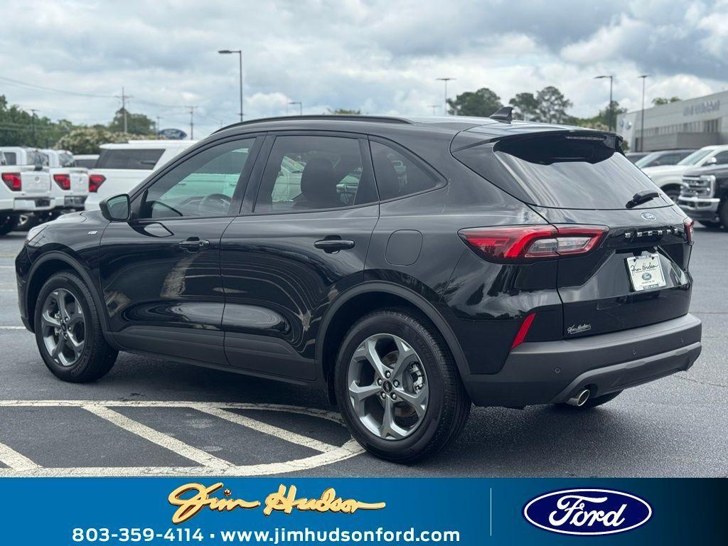 new 2025 Ford Escape car, priced at $30,900