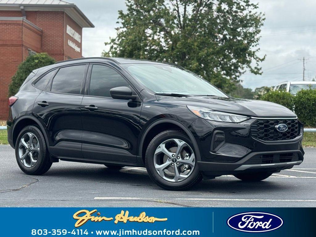 new 2025 Ford Escape car, priced at $30,900
