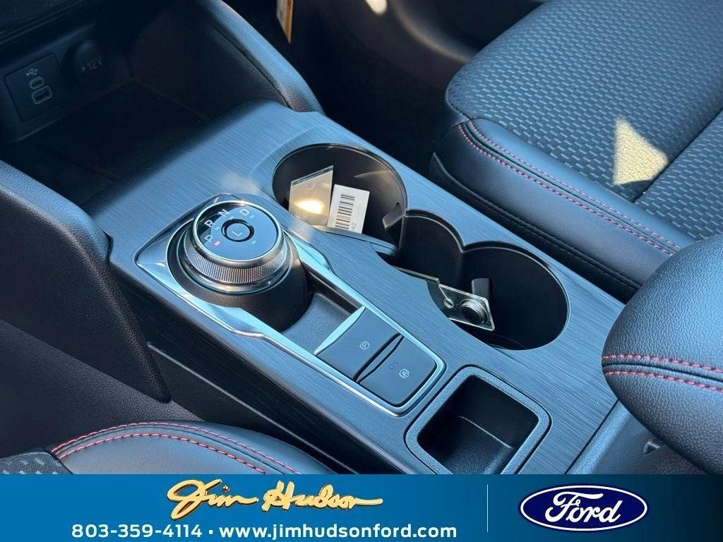 new 2025 Ford Escape car, priced at $30,900