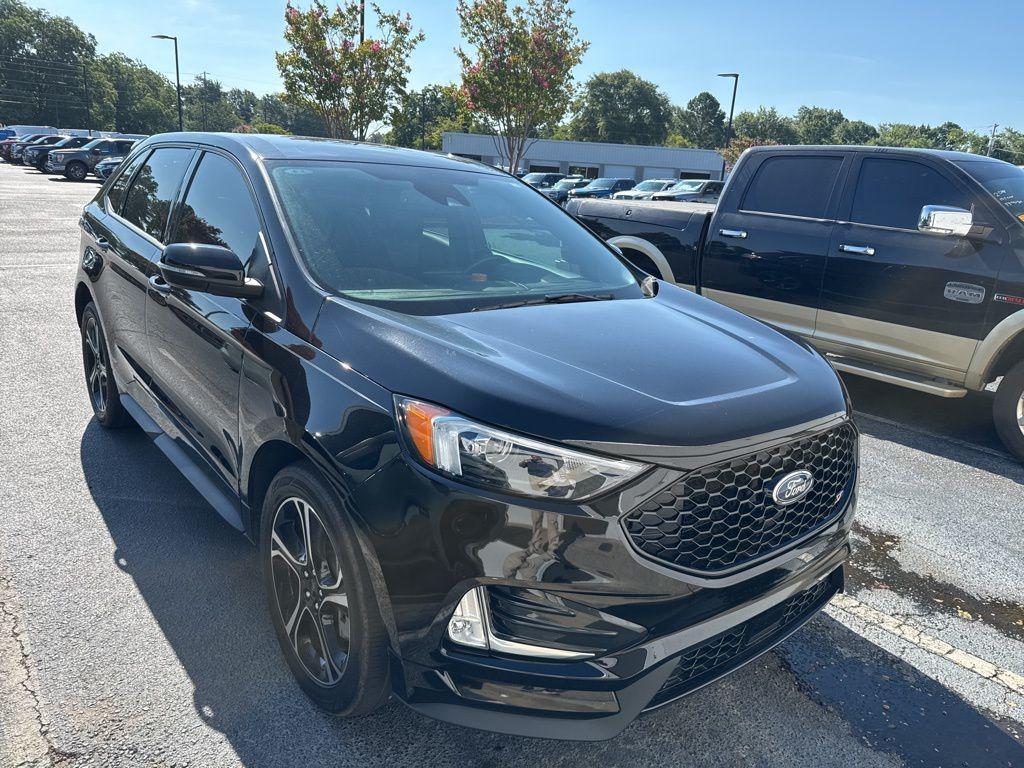used 2023 Ford Edge car
