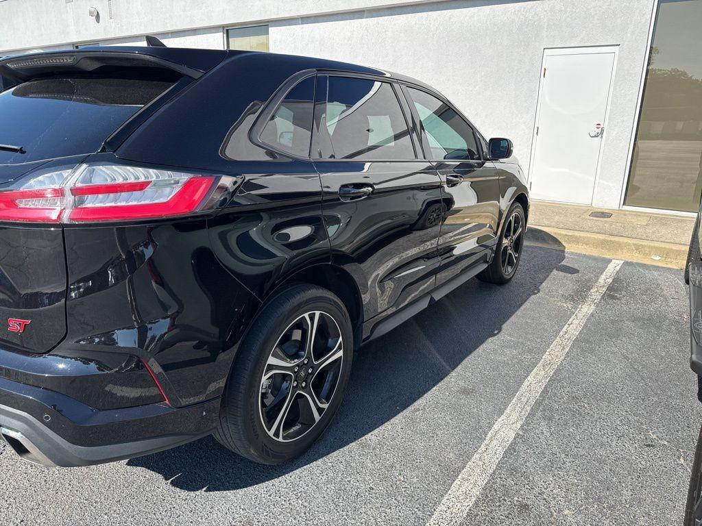 used 2023 Ford Edge car