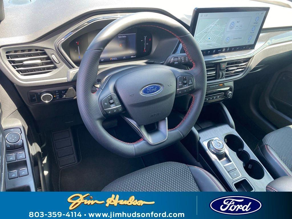 new 2025 Ford Escape car, priced at $30,008