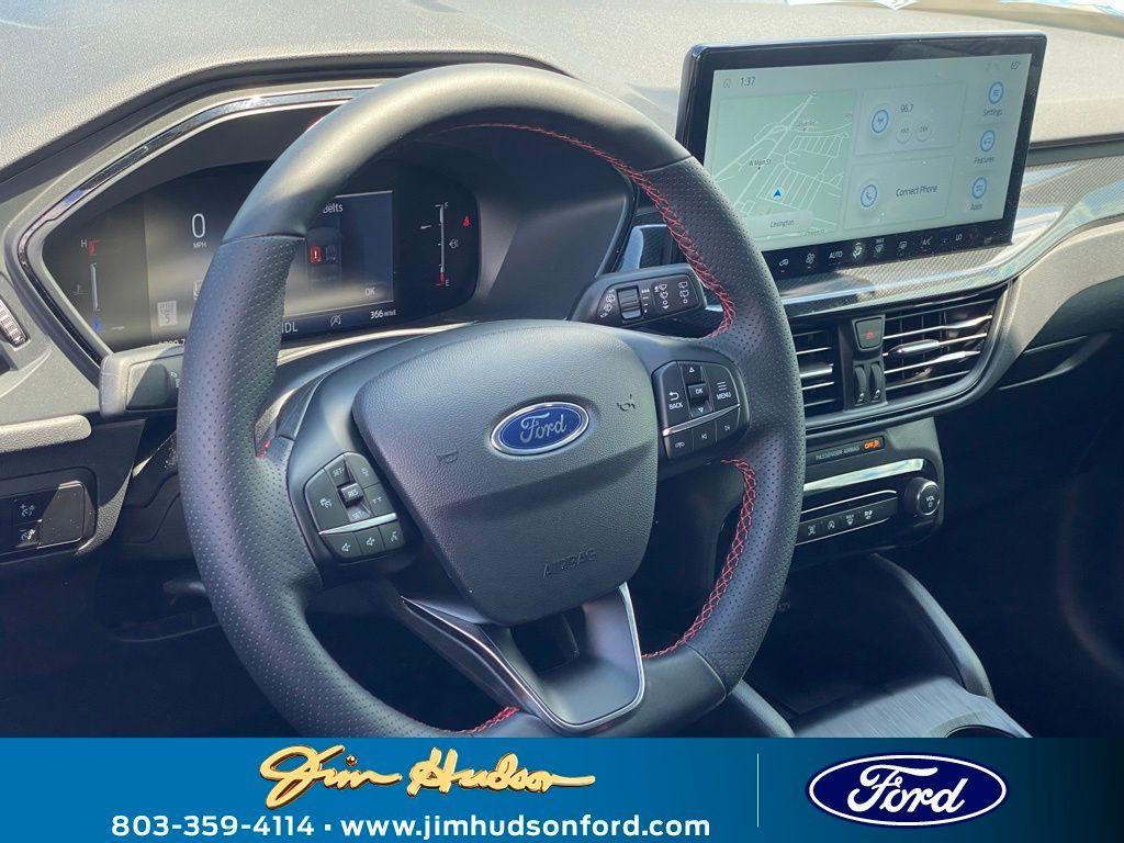 new 2025 Ford Escape car, priced at $30,008