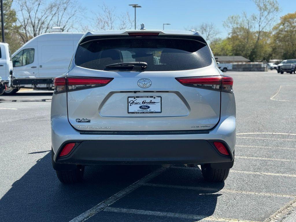 used 2023 Toyota Highlander car, priced at $37,999
