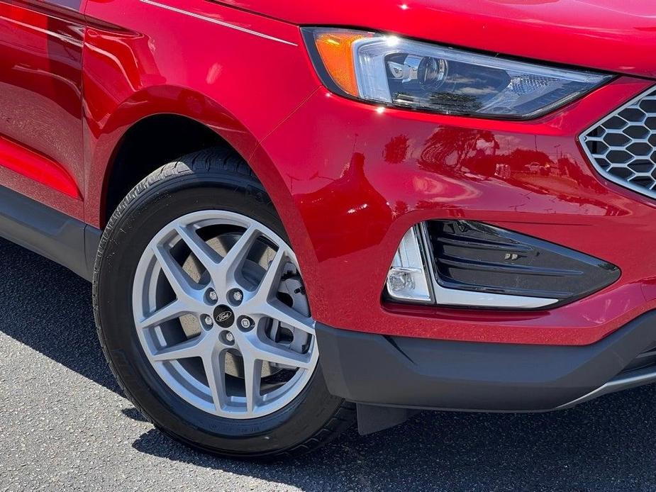new 2024 Ford Edge car, priced at $43,885