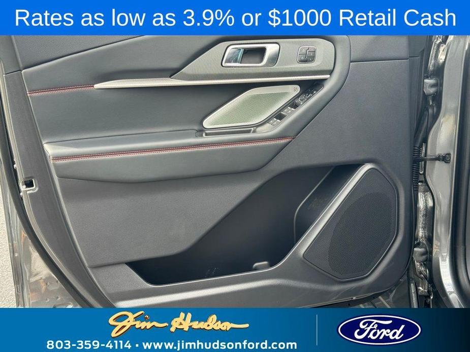 new 2025 Ford Explorer car, priced at $54,021