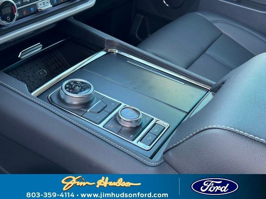 new 2024 Ford Expedition Max car, priced at $69,625