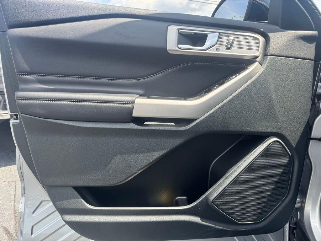 used 2023 Ford Explorer car, priced at $37,999