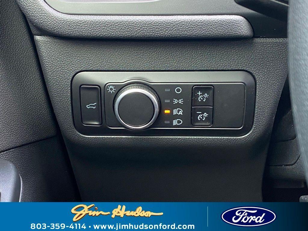 new 2025 Ford Escape car, priced at $28,202