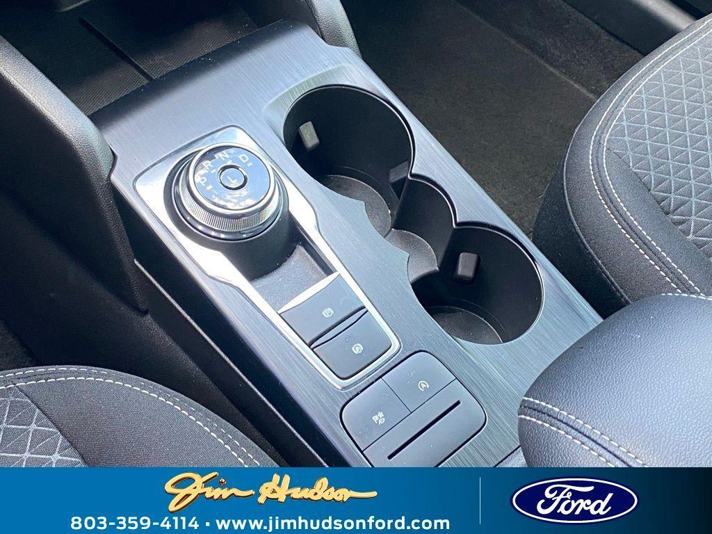 new 2025 Ford Escape car, priced at $28,202
