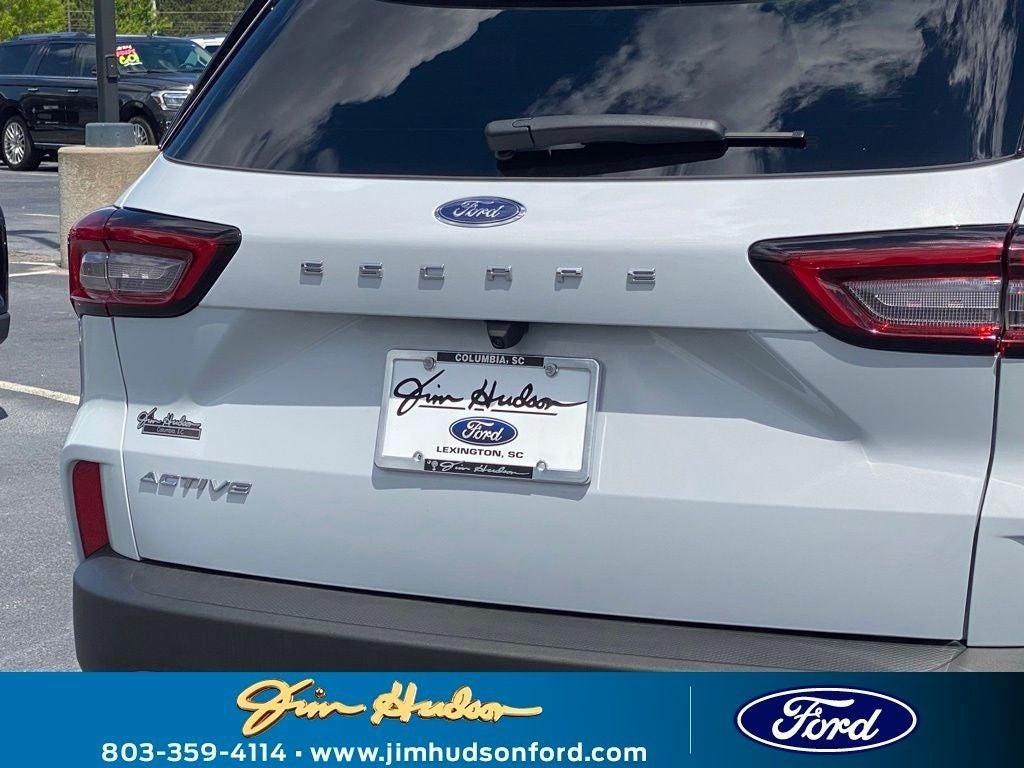 new 2025 Ford Escape car, priced at $25,025