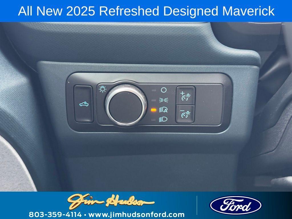 new 2025 Ford Maverick car, priced at $33,790