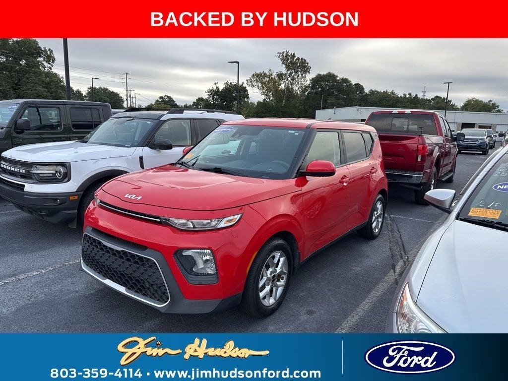 used 2022 Kia Soul car, priced at $17,999