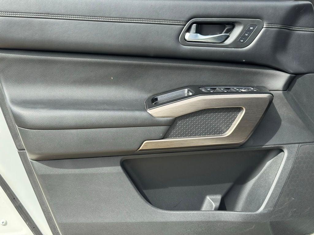 used 2022 Nissan Pathfinder car, priced at $36,999