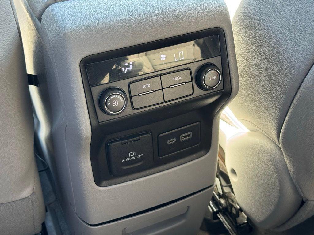 used 2023 GMC Acadia car, priced at $28,999