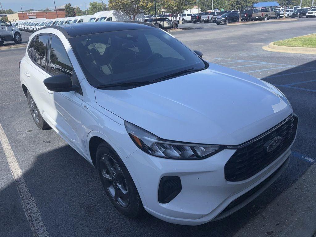 used 2023 Ford Escape car, priced at $25,999