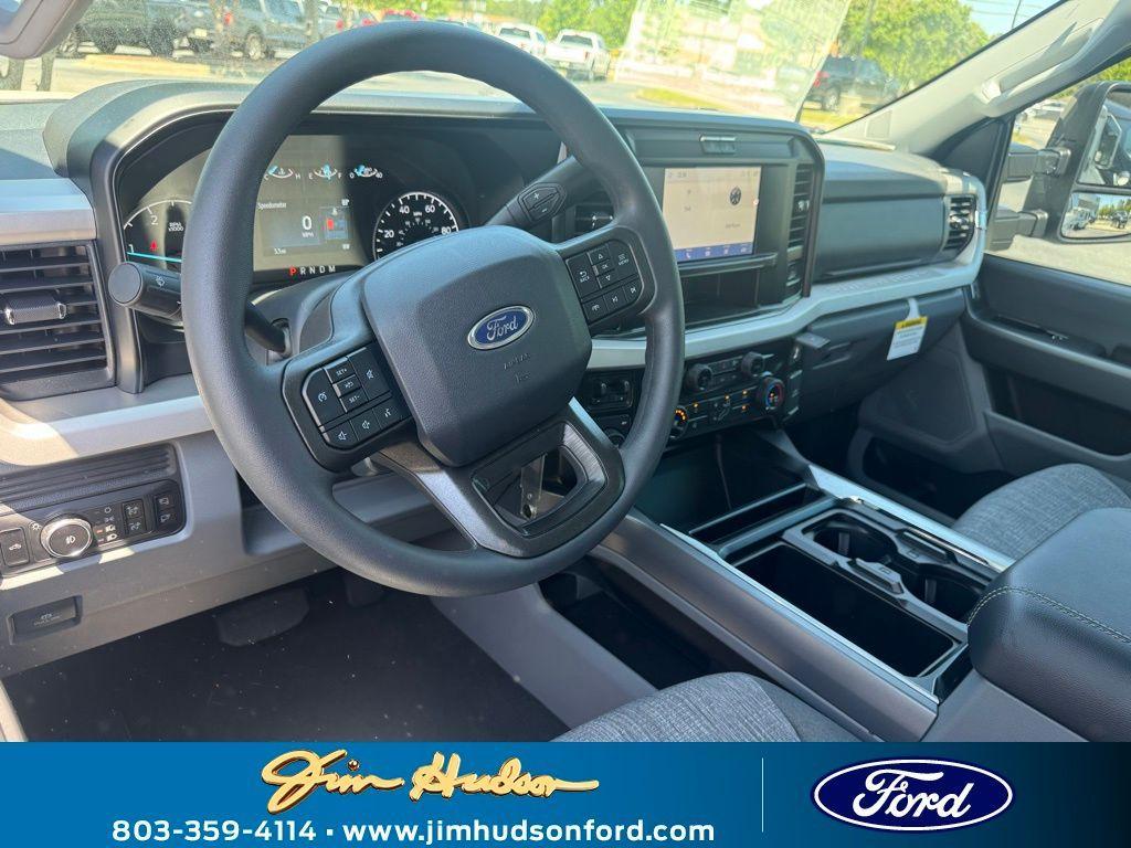 new 2025 Ford F-250 car, priced at $69,730