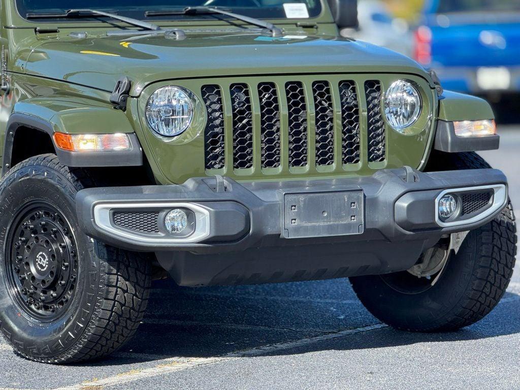 used 2022 Jeep Gladiator car, priced at $29,577