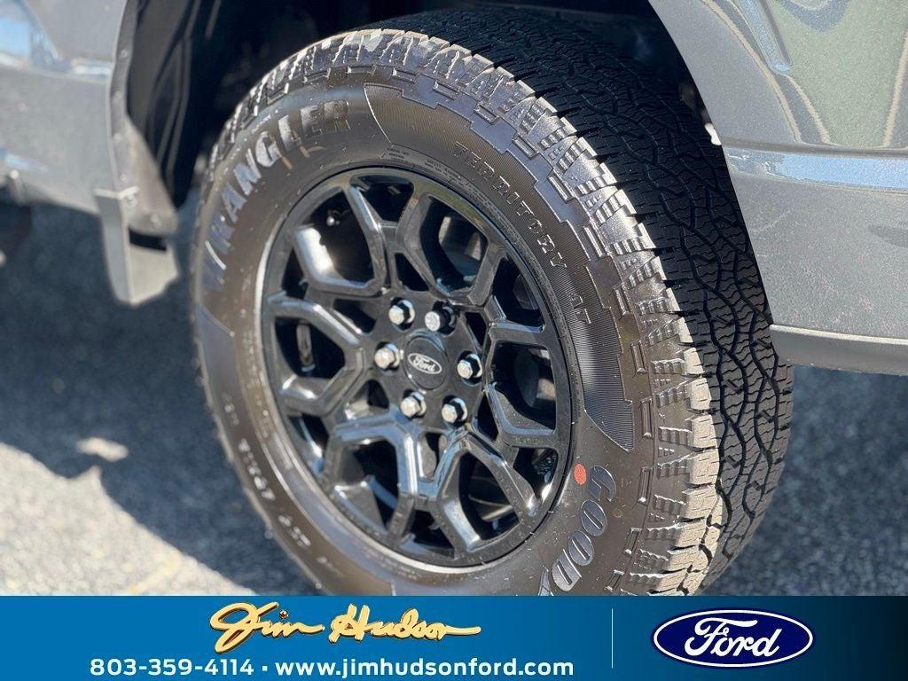 new 2025 Ford F-150 car, priced at $59,555