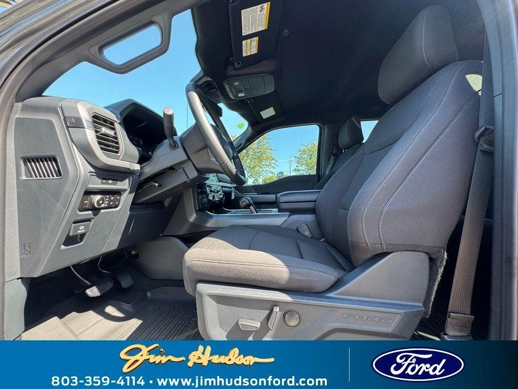 new 2025 Ford F-150 car, priced at $59,555