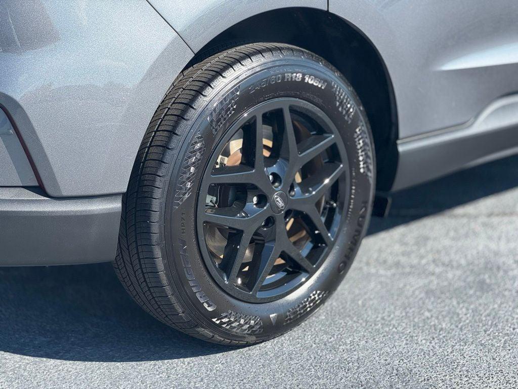 used 2023 Ford Edge car, priced at $24,899