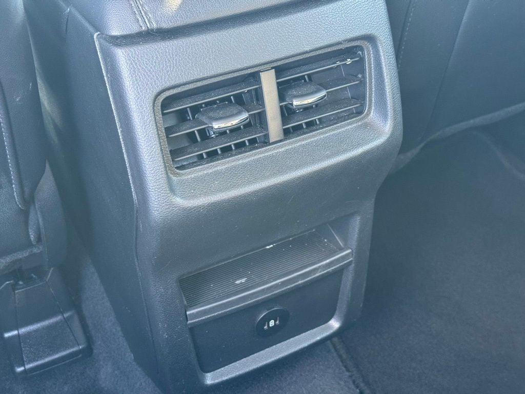 used 2023 Ford Edge car, priced at $24,899