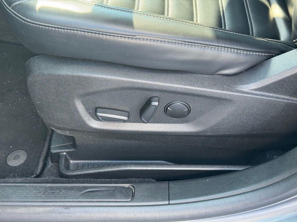 used 2023 Ford Edge car, priced at $24,899