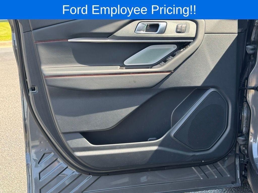 new 2025 Ford Explorer car, priced at $56,451