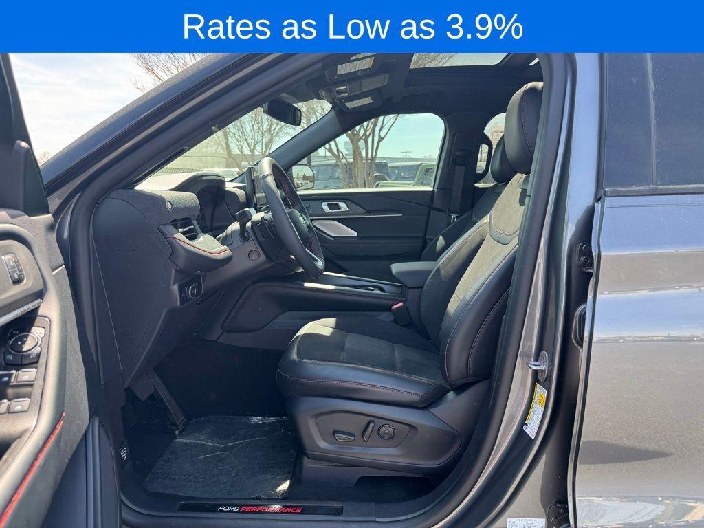 new 2025 Ford Explorer car, priced at $59,645