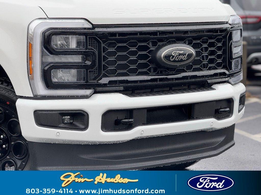 new 2025 Ford F-250 car, priced at $90,070