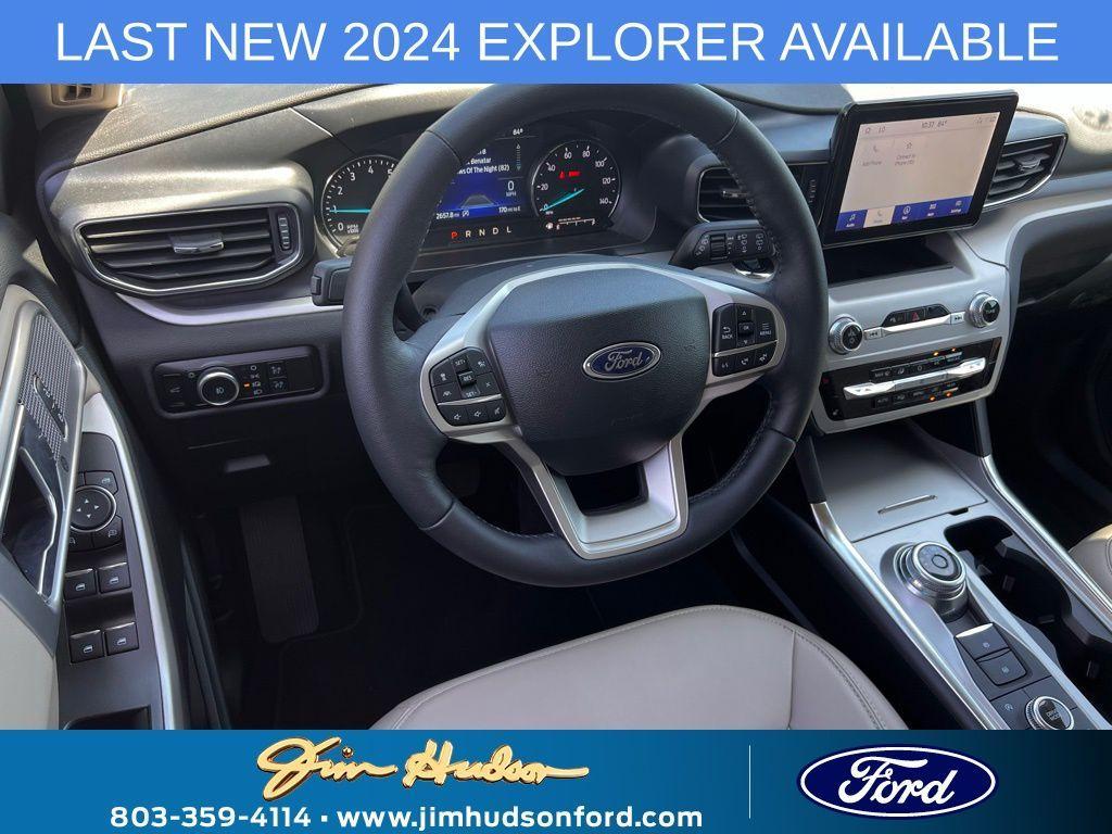 new 2024 Ford Explorer car, priced at $48,715