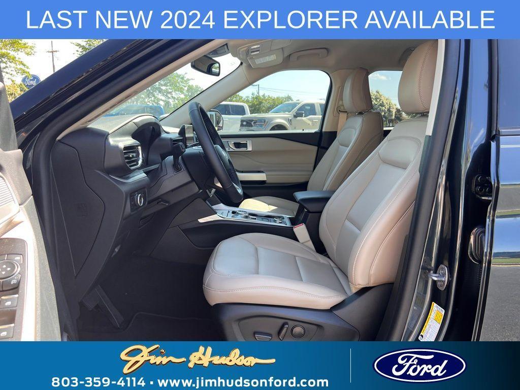 new 2024 Ford Explorer car, priced at $48,715