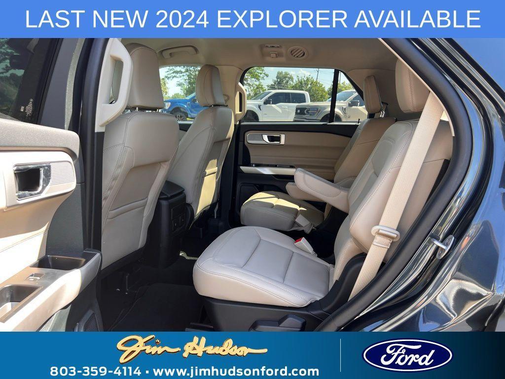 new 2024 Ford Explorer car, priced at $48,715