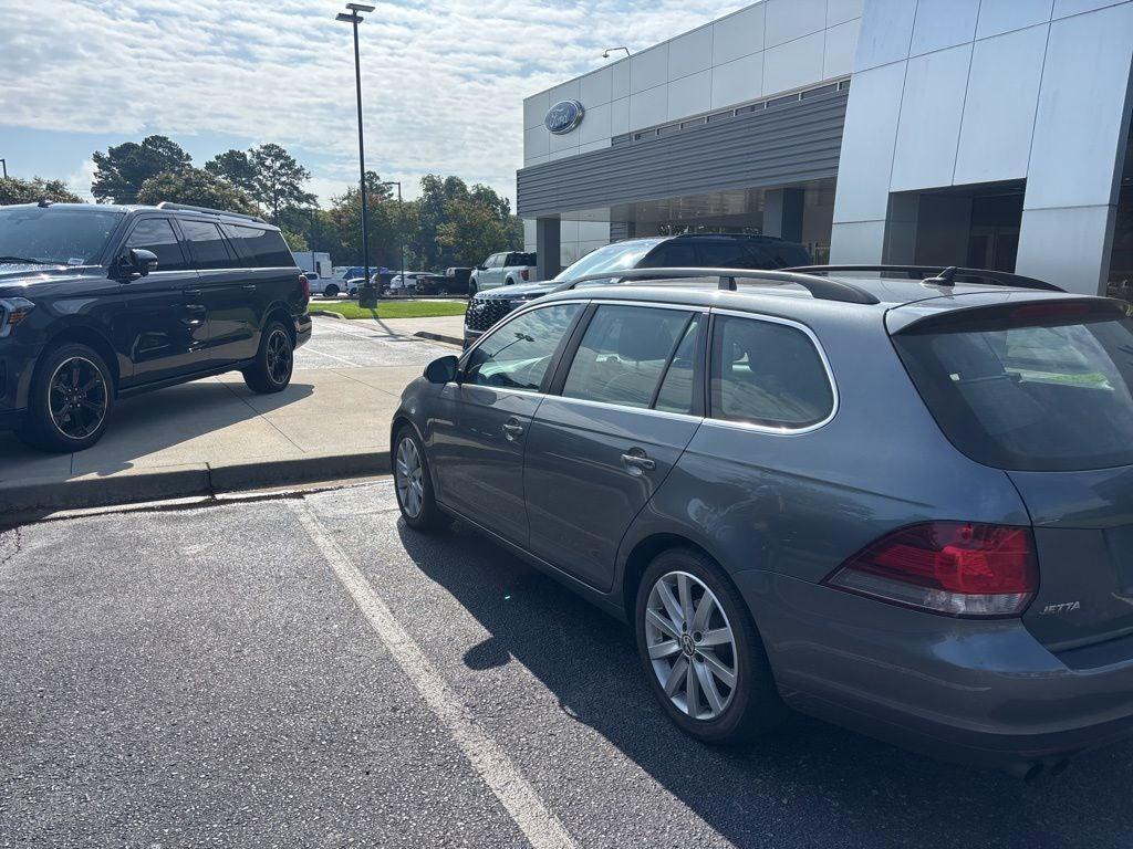 used 2013 Volkswagen Jetta SportWagen car, priced at $11,759