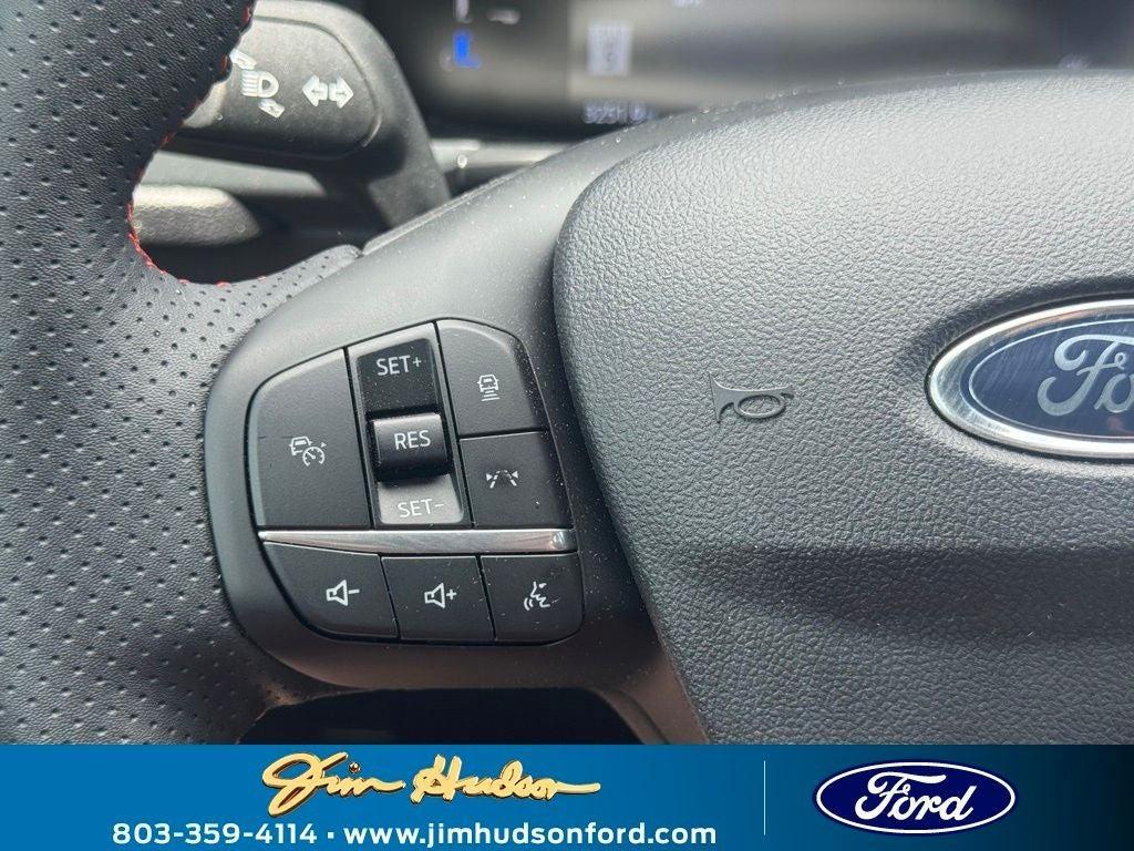 new 2025 Ford Escape car, priced at $31,545